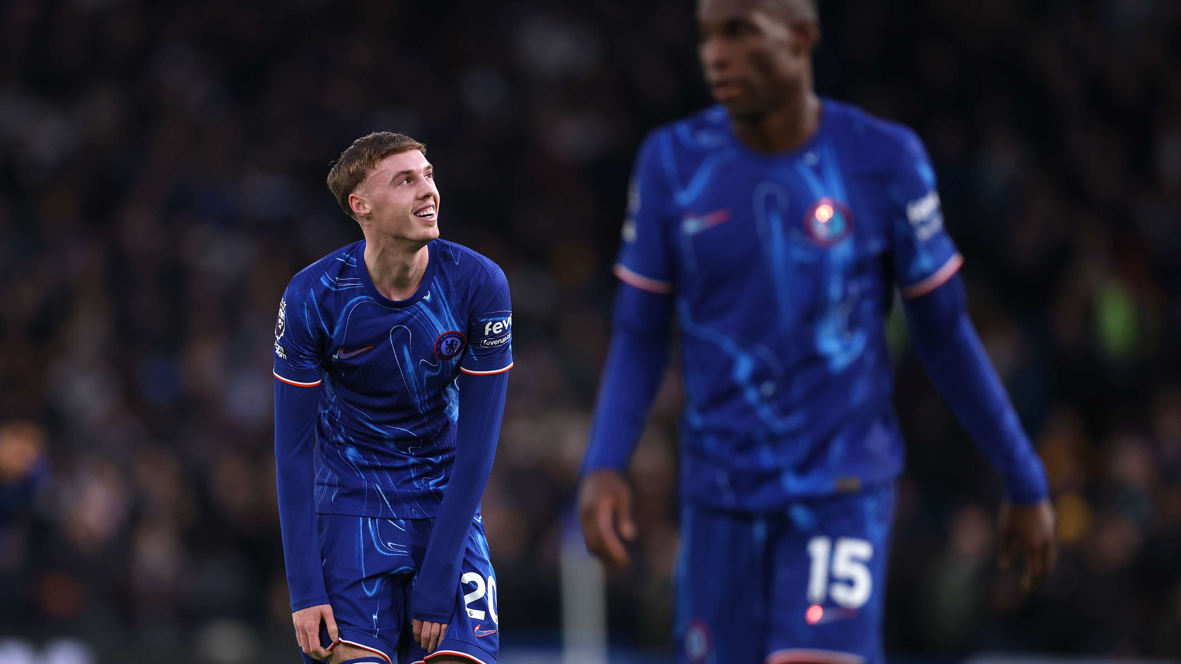 赛场上稳居 赛场上稳居